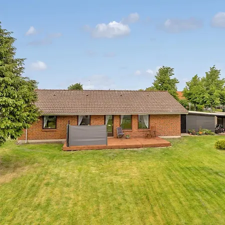 Family-friendly 3-bedroom House Near Legoland, Lalandia & Airport Dom wakacyjny